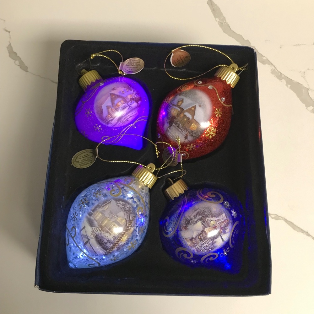 Thomas Kinkade Luminary Glass Light up Christmas Balls “ Winter Radiance” 2